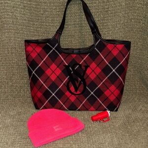 Victoria’s Secret & Pink bundle! Tote, Toboggan & Mini Tumbler NWOT